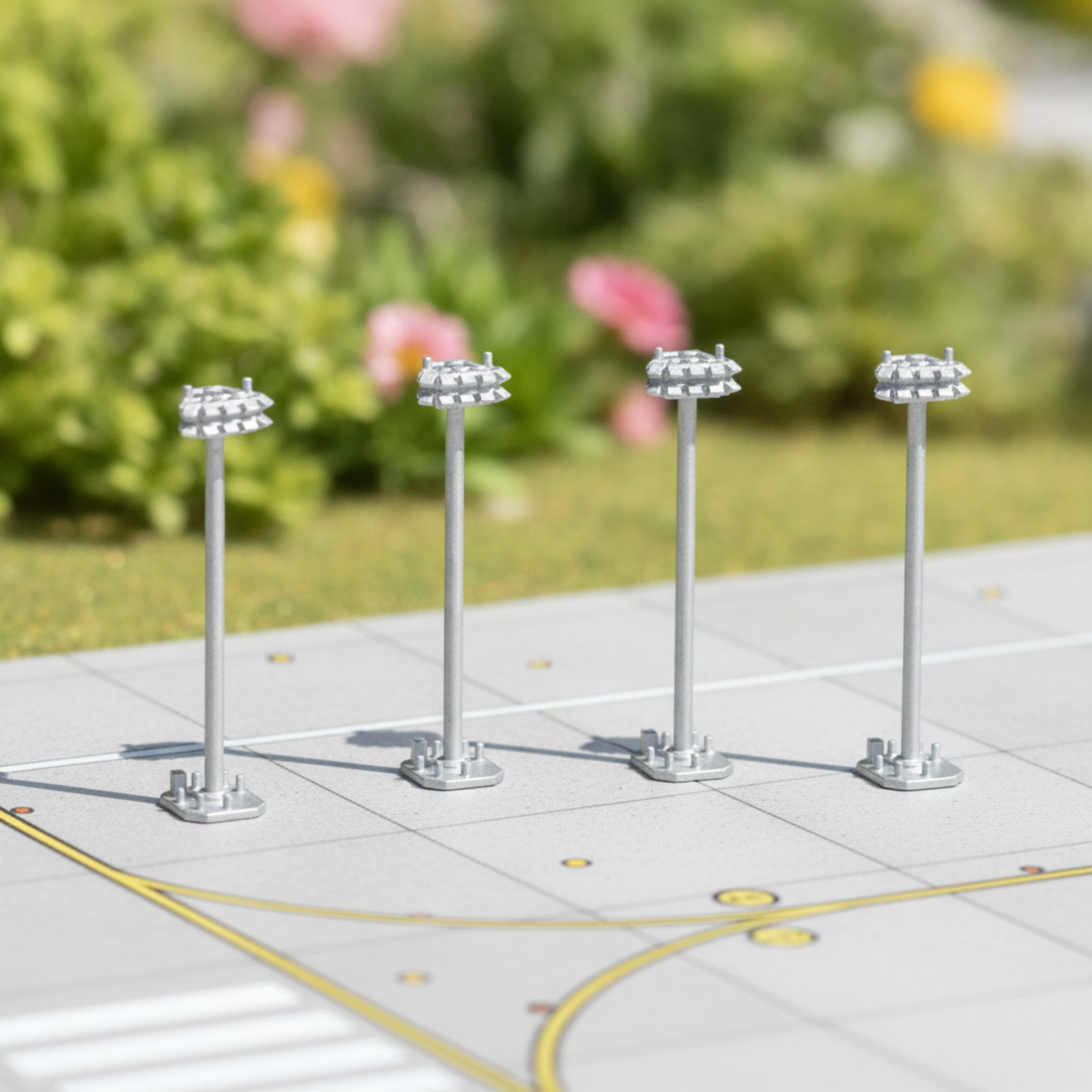 Modern Airport High-pole Flood - Decor Lighting Floor Lamps 评论和价格