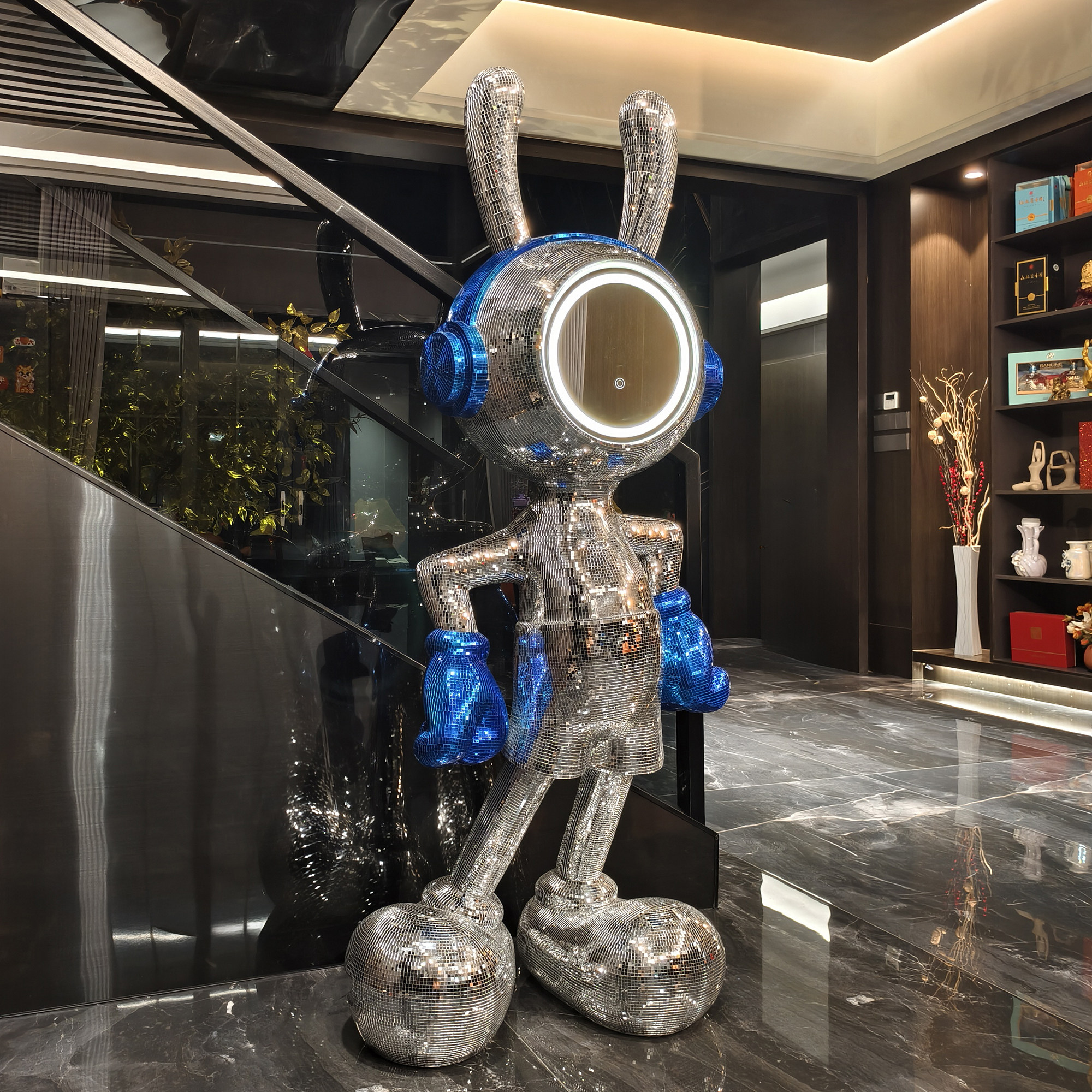 Space Rabbit Mickey Floor Stan - Lighting Decor Company 评论和价格