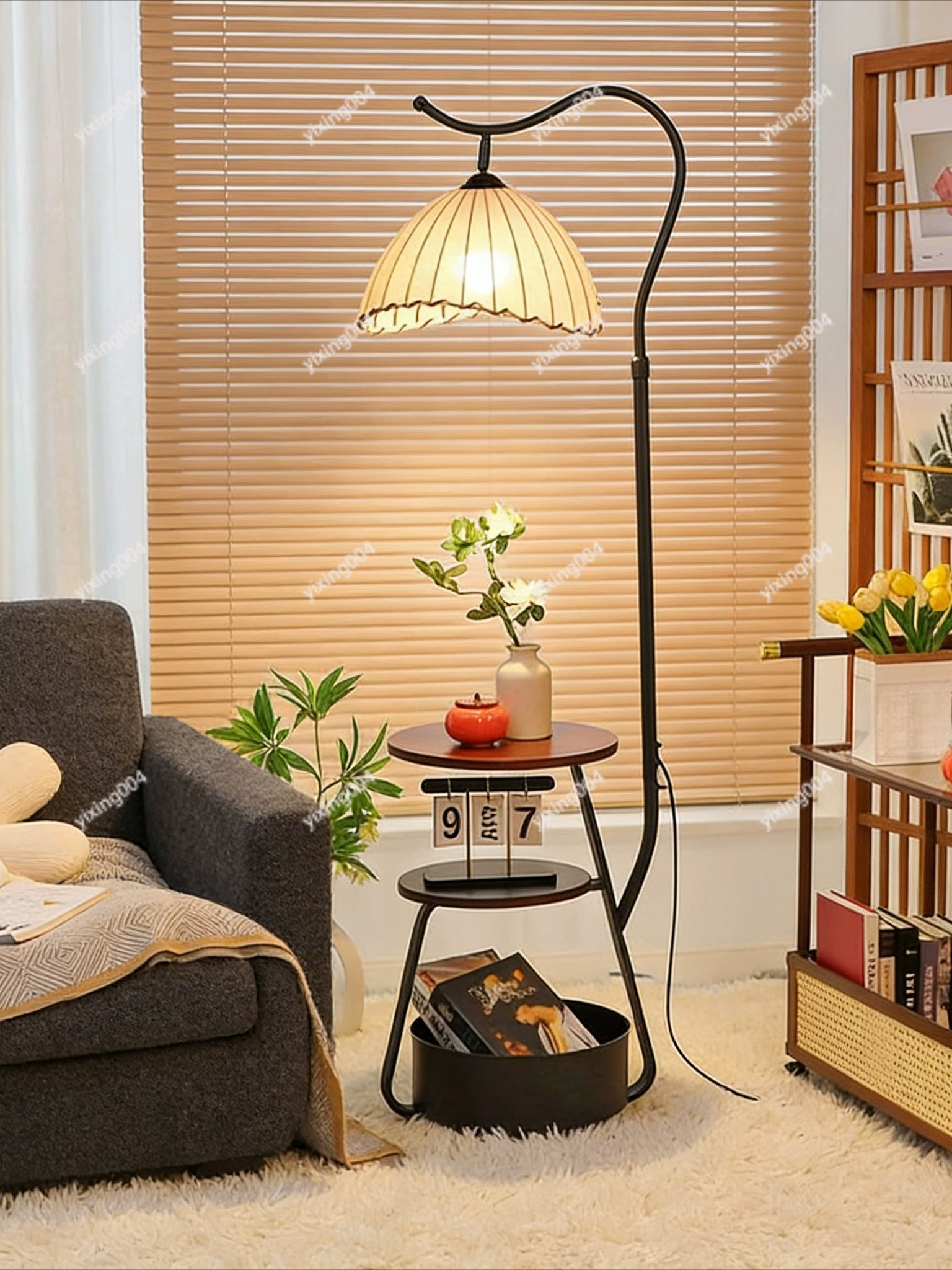 Retro Floor Lamp with Storage  - Decor Lighting Floor Lamps 评论和价格